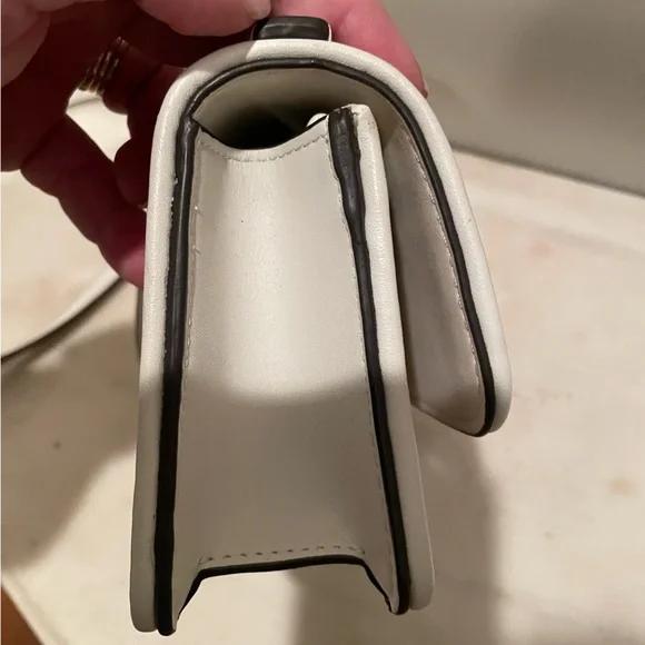 Tory Burch Thea Crossbody in multiwoven leather - Picture 5 of 9